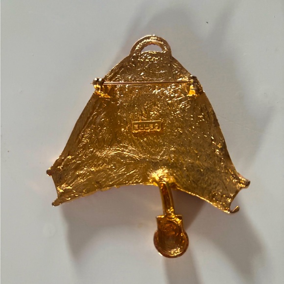 Festive Christmas Pin - Picture 3 of 5